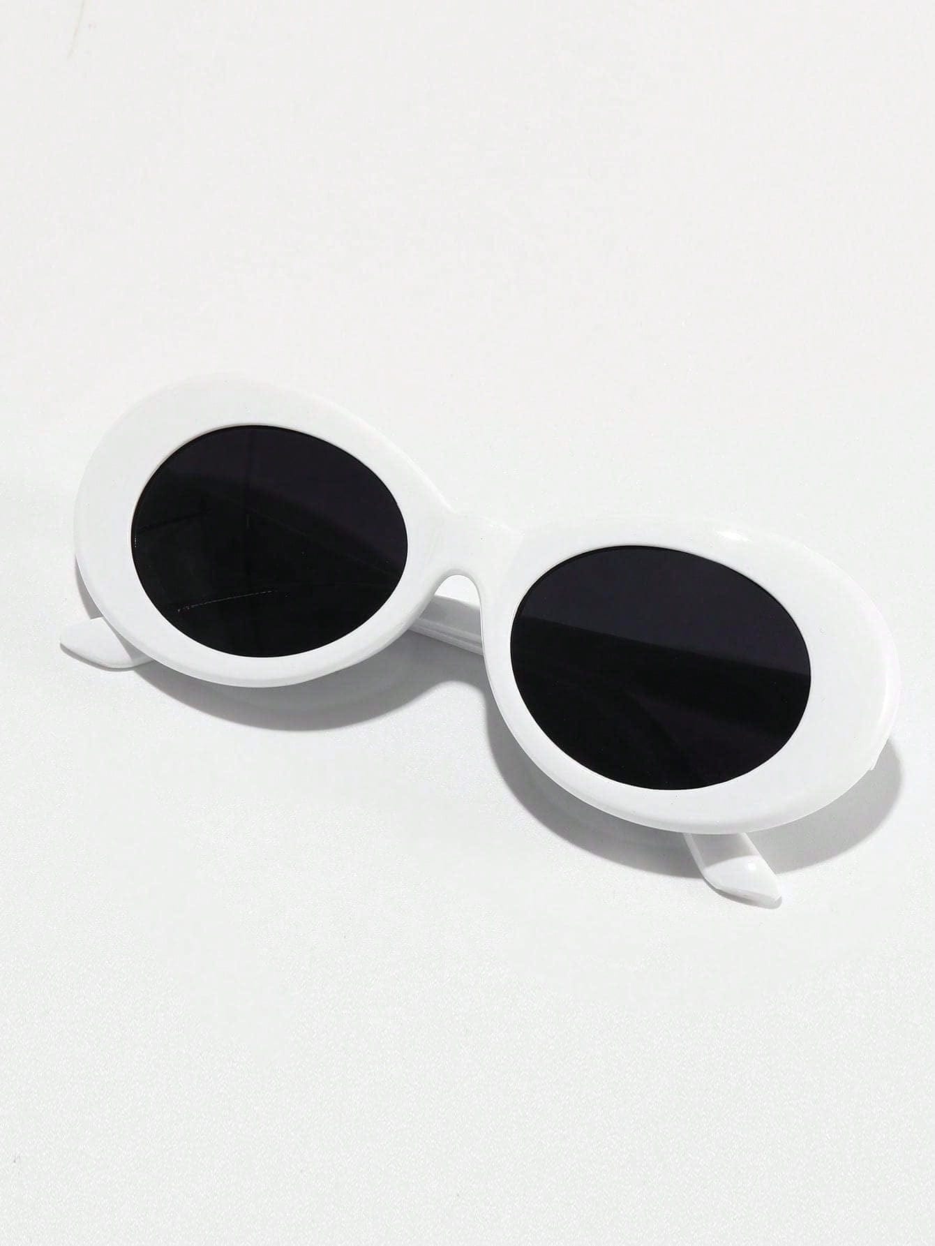 White retro round glasses
