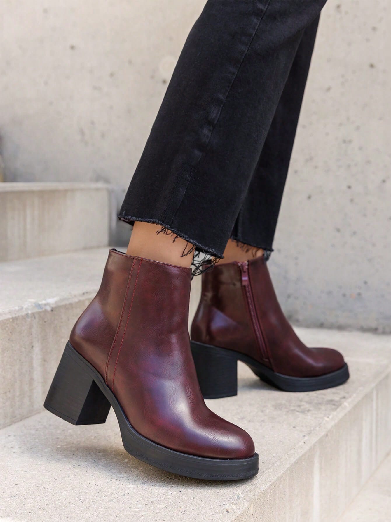 ankle boots with side zipper